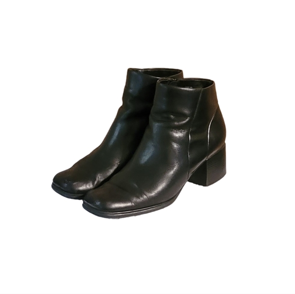 Women Vintage Leather Black Chunky Heel Ankle Boots By Croft and Barrow Size 10M - Picture 2 of 9
